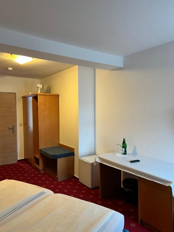 Hotel Schwartzer Loewe Babenhausen  Zewnętrze zdjęcie