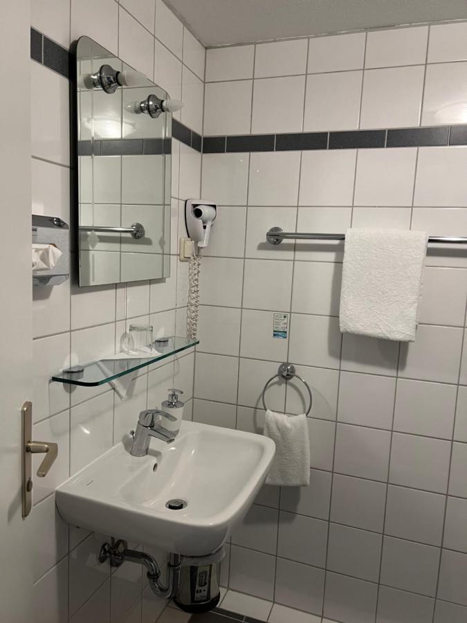 Hotel Schwartzer Loewe Babenhausen  Zewnętrze zdjęcie